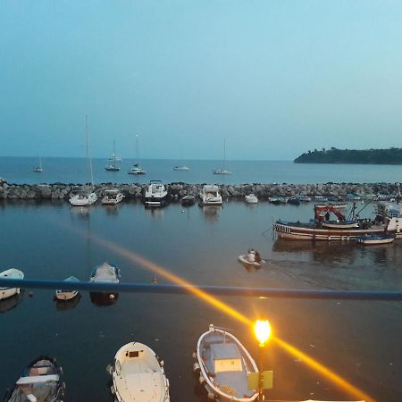 Apartament La Casa Di Titina Procida Zewnętrze zdjęcie